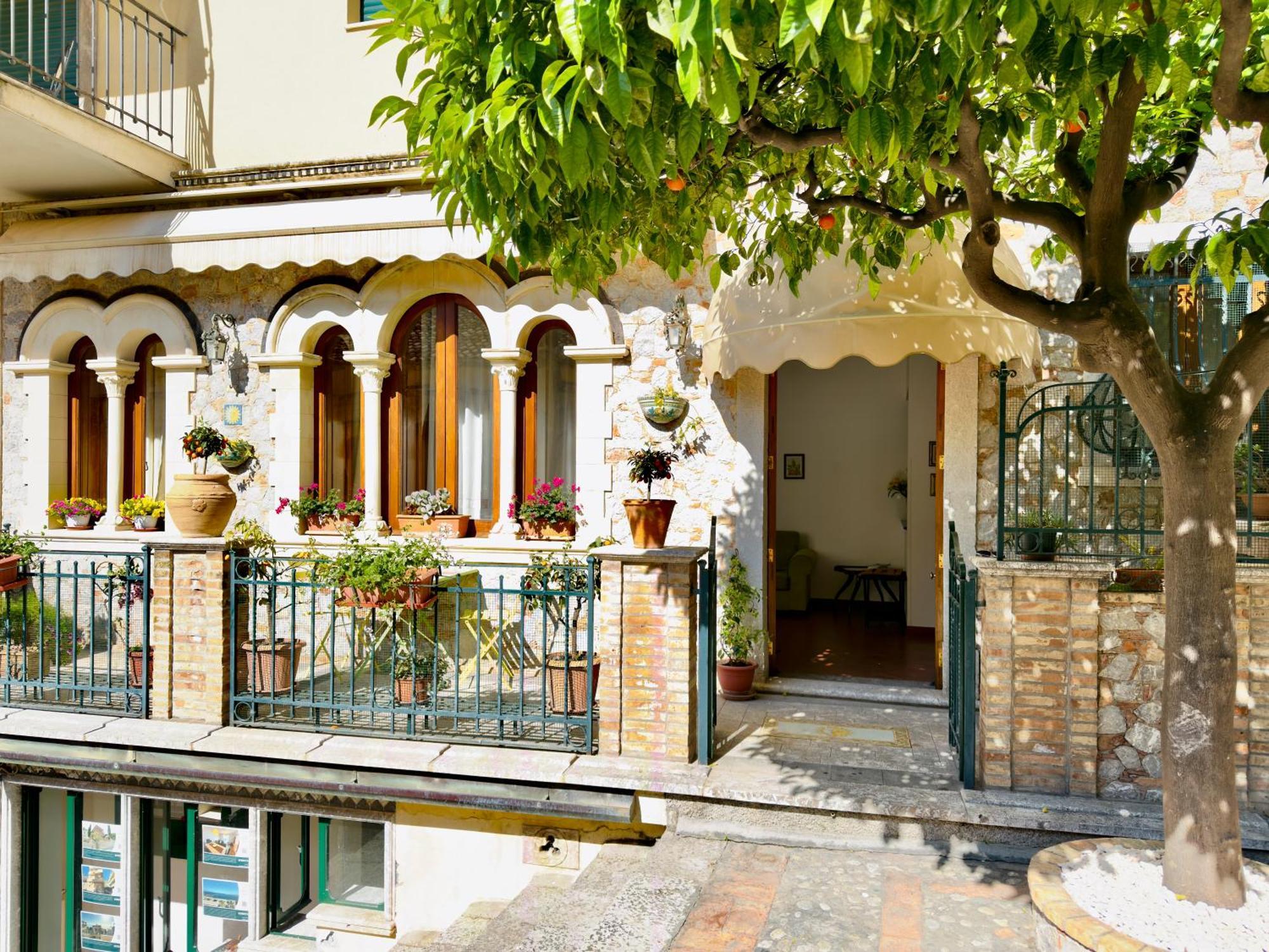 דירות טאורמינה Casa Caterina מראה חיצוני תמונה